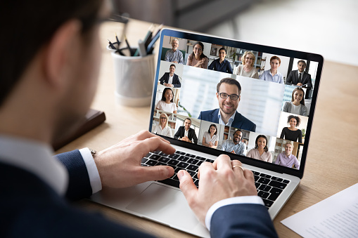 Remote selling process for digital agencies